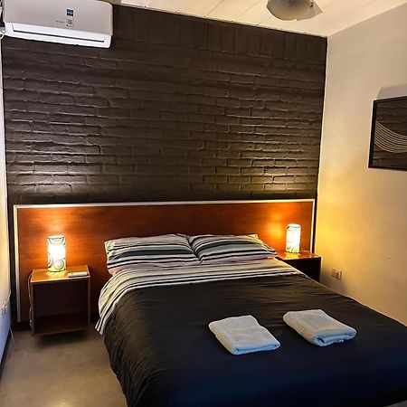 Hostel Carlos Gardel Buenos Aires Esterno foto